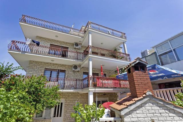 Apartments Nino Сегет-Враниця Екстер'єр фото